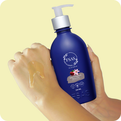 Brightening Shower Gel with Apple and Vitamin E | 97% Plant-Derived | 250ML